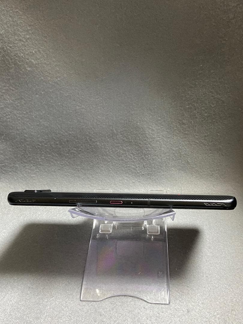 美品 SIMフリー ASUS ROG Phone 5 256GB ブラック色