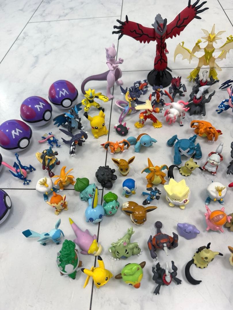 Pokémon ポケモン　モンコレ等　98個　まとめ売り　MLサイズ5体含む