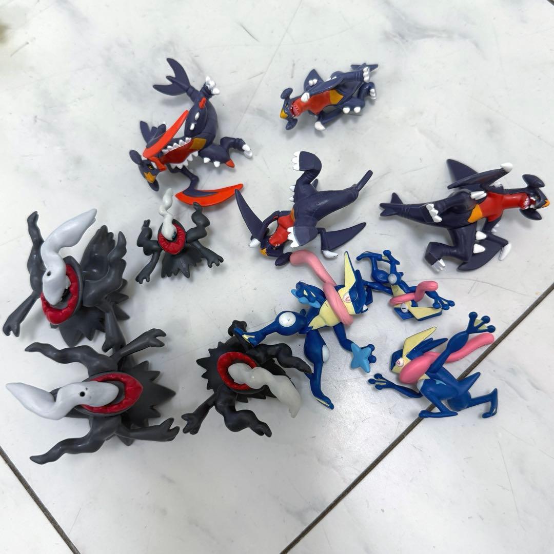 Pokémon ポケモン　モンコレ等　98個　まとめ売り　MLサイズ5体含む