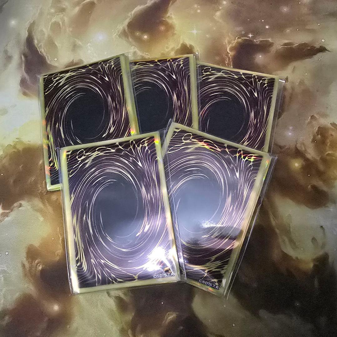 遊戯王　インストラクター金スリーブ プロテクター 100枚セット