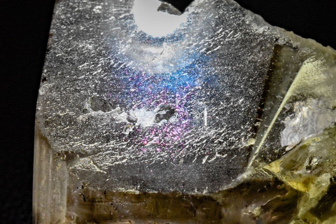 ブラジル エスピリトサント産 オリジナルピンクファイヤークォーツ原石02