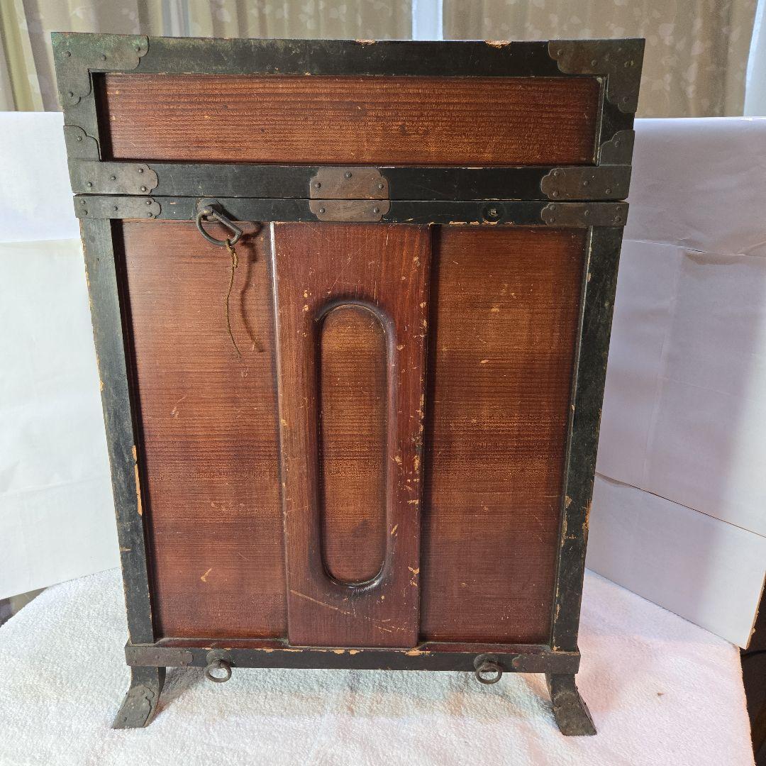 鎧櫃　外鍵付　背負箪笥　武具　刀剣　千両箱　鋏箱　甲冑箱　兜箱　江戸時代
