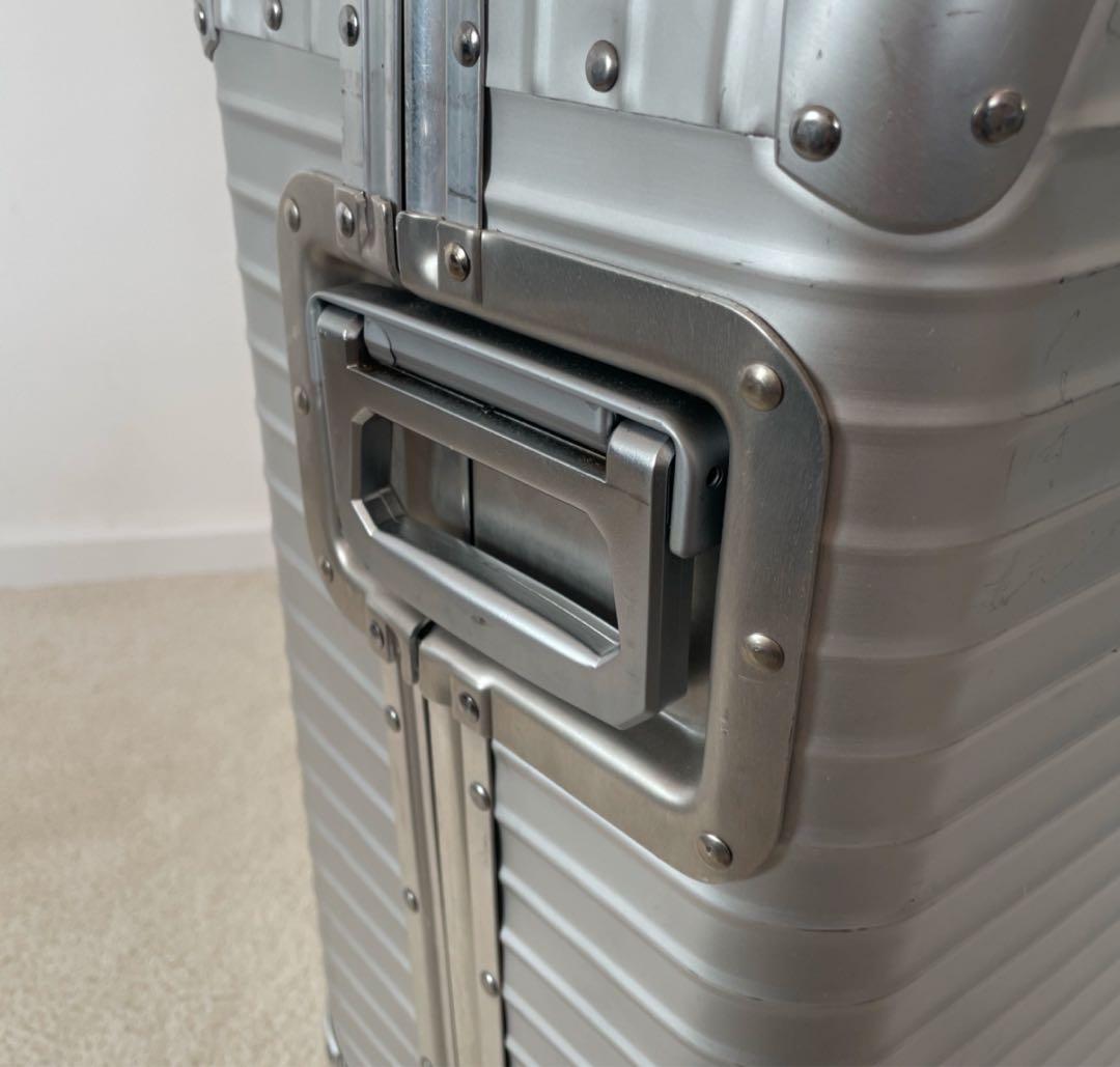 リモワ TOPAS JUMBO Vintage アルミ プルタブ2輪 104L