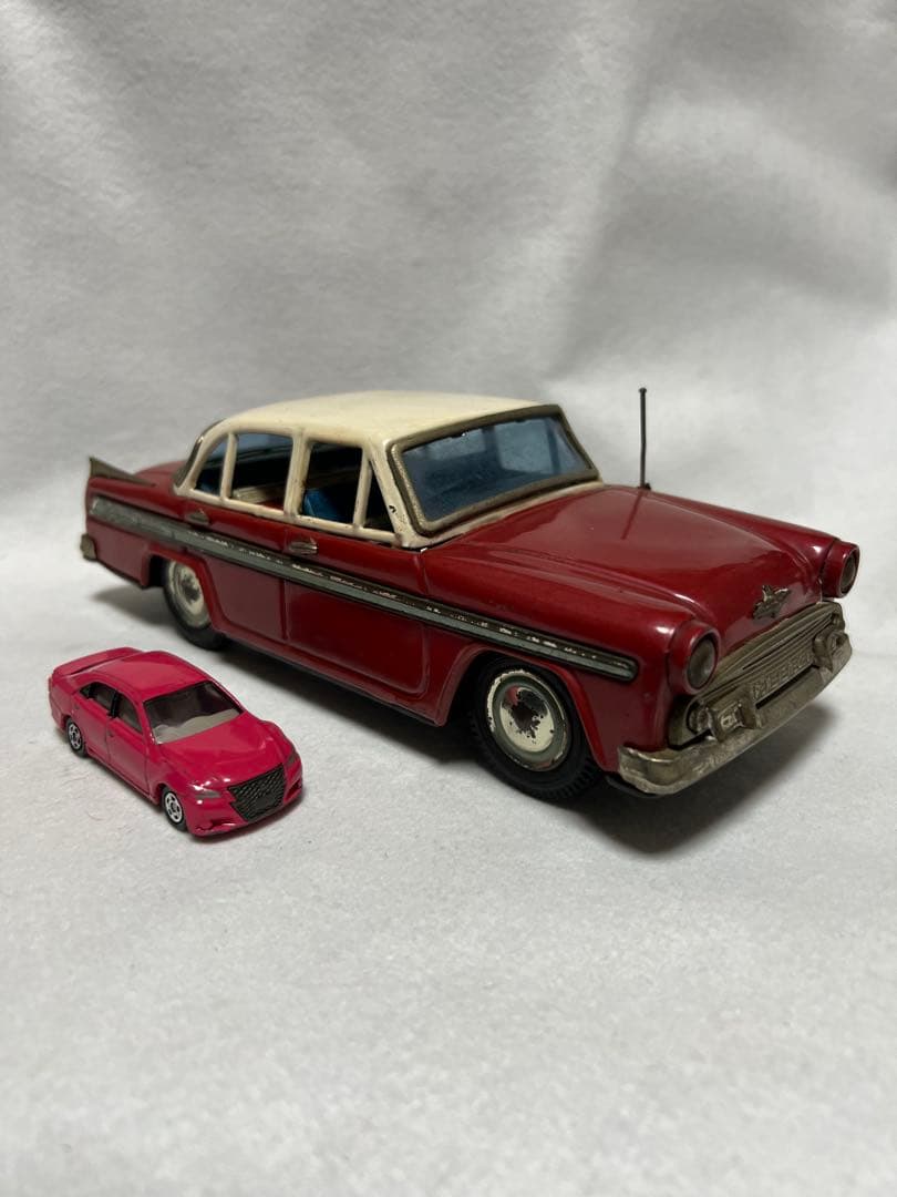 昭和レトロ初代プリンススカイライン　赤色　ブリキ BANDAIバンダイ