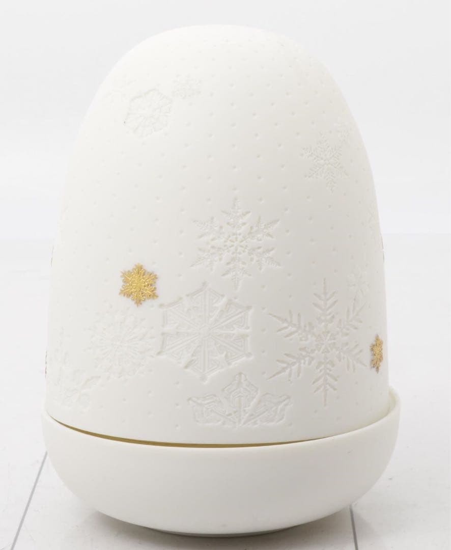 リヤドロ　ドームランプ