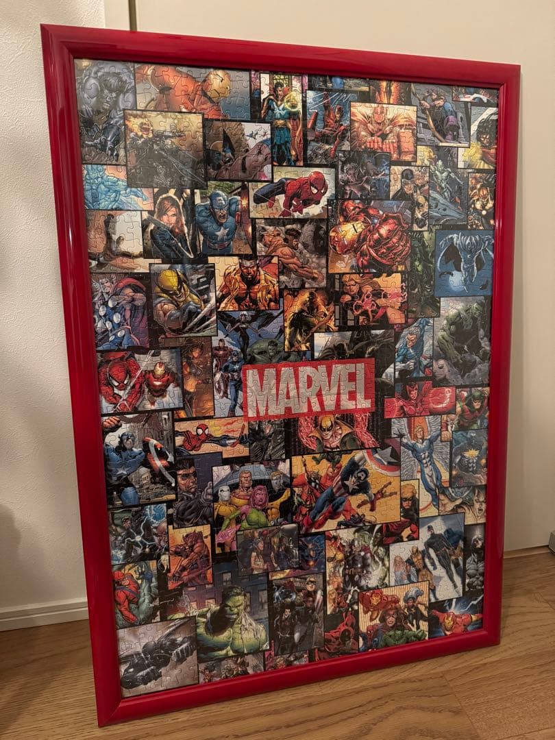 MARVEL キャラクターコラージュ ジグソーパズル　額付き！