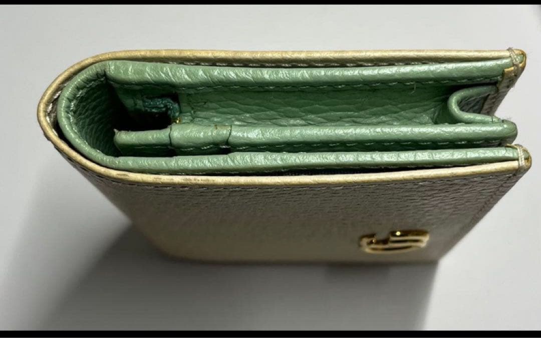 GUCCI GGマーモント 二つ折り財布