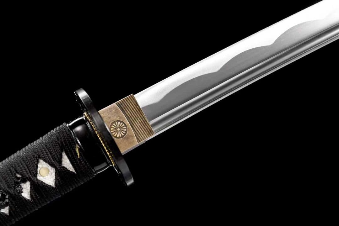 【金糸武蔵】古兵器 武具 刀装具 日本刀　模造刀 居合刀 武士道 鑑賞用 美術刀