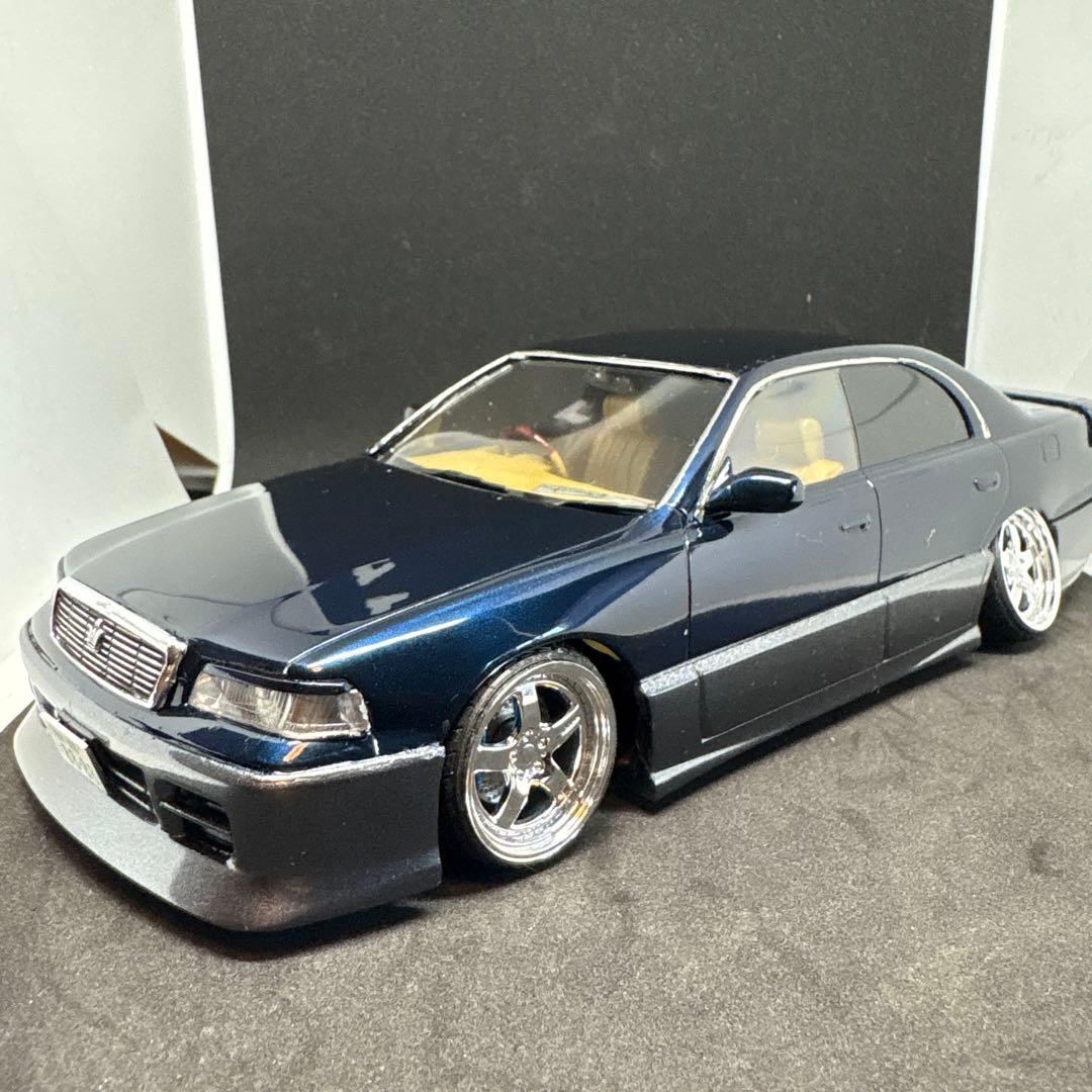 1/24カーモデル マジェスタ完成品