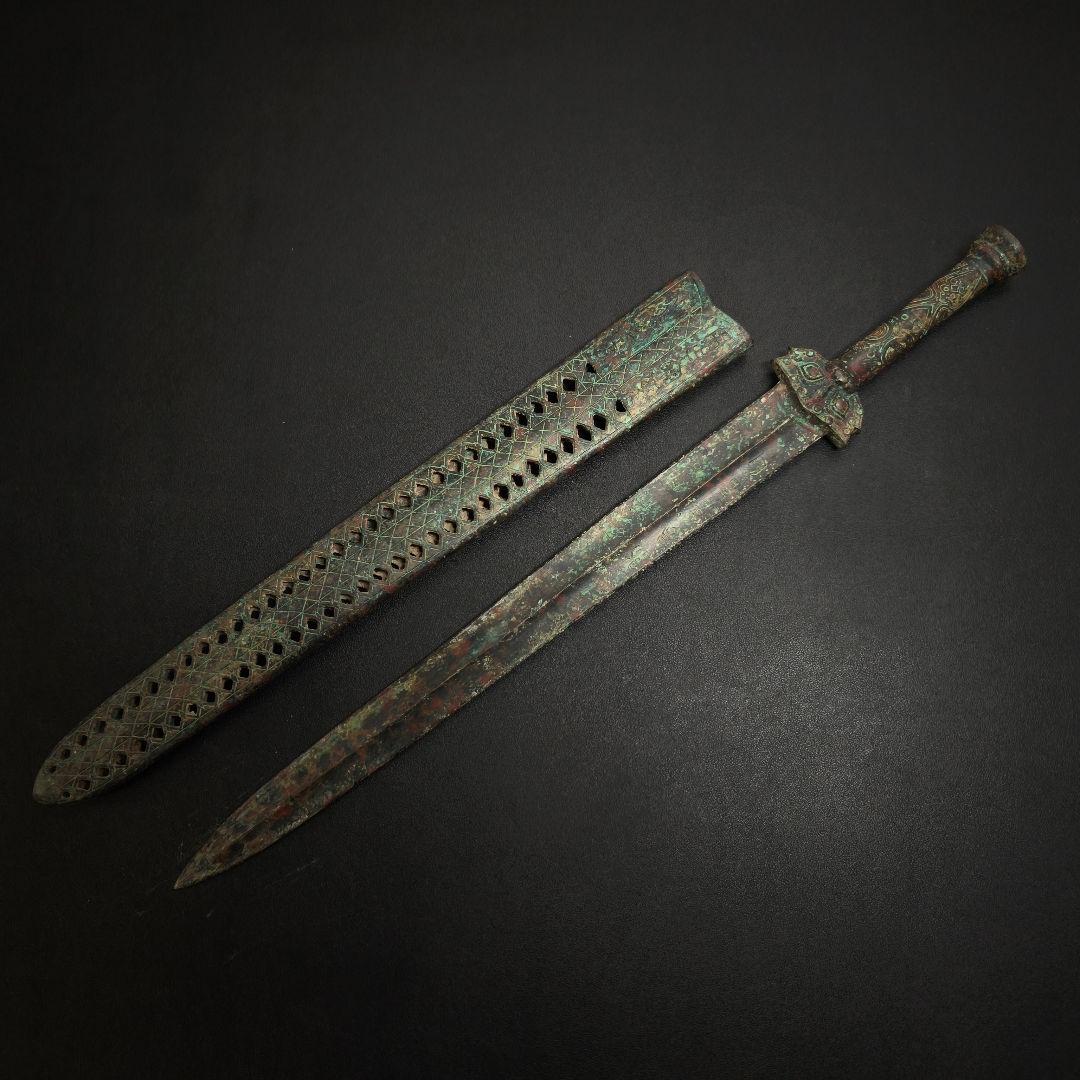 青銅剣　鞘付　銅製置物　インテリア置物　青銅器　長さ62CM