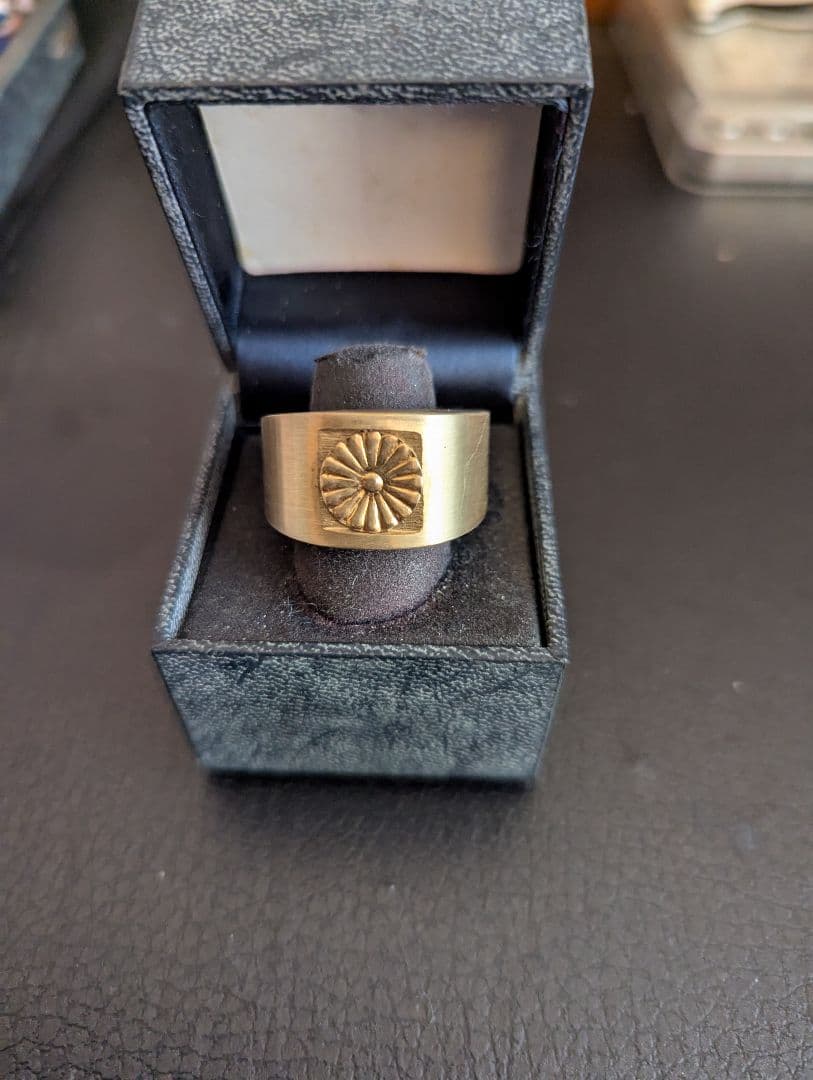 ゴールド印台リング・レトロ菊紋リング・真鍮印台リング・右翼団体・オラオラ系