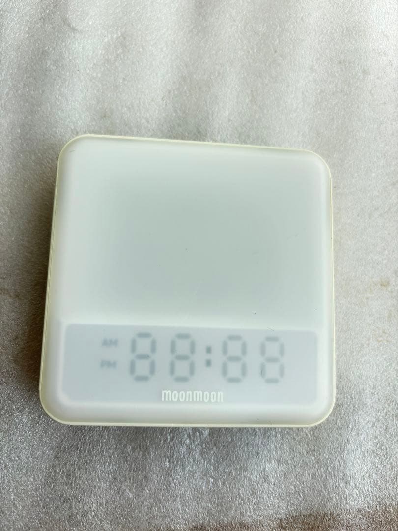 TOTONOE LIGHT トトノエライト　moonmoon　睡眠リズム照明