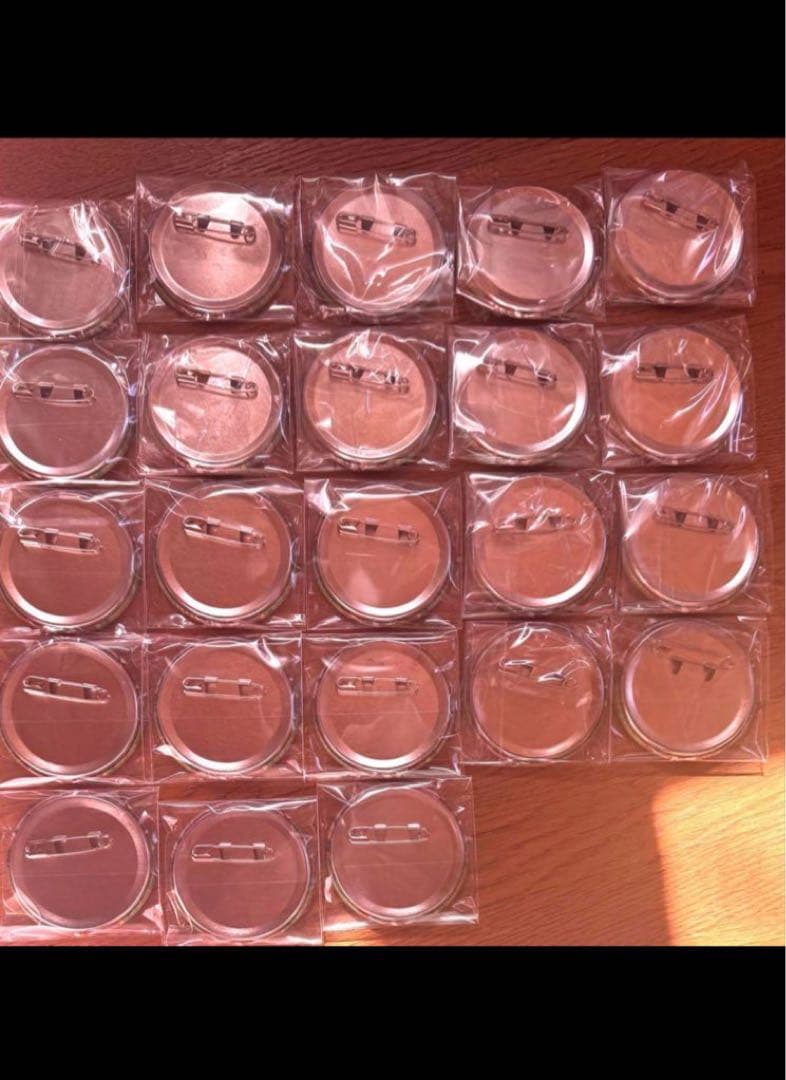 nqrse 缶バッチ まとめ売り