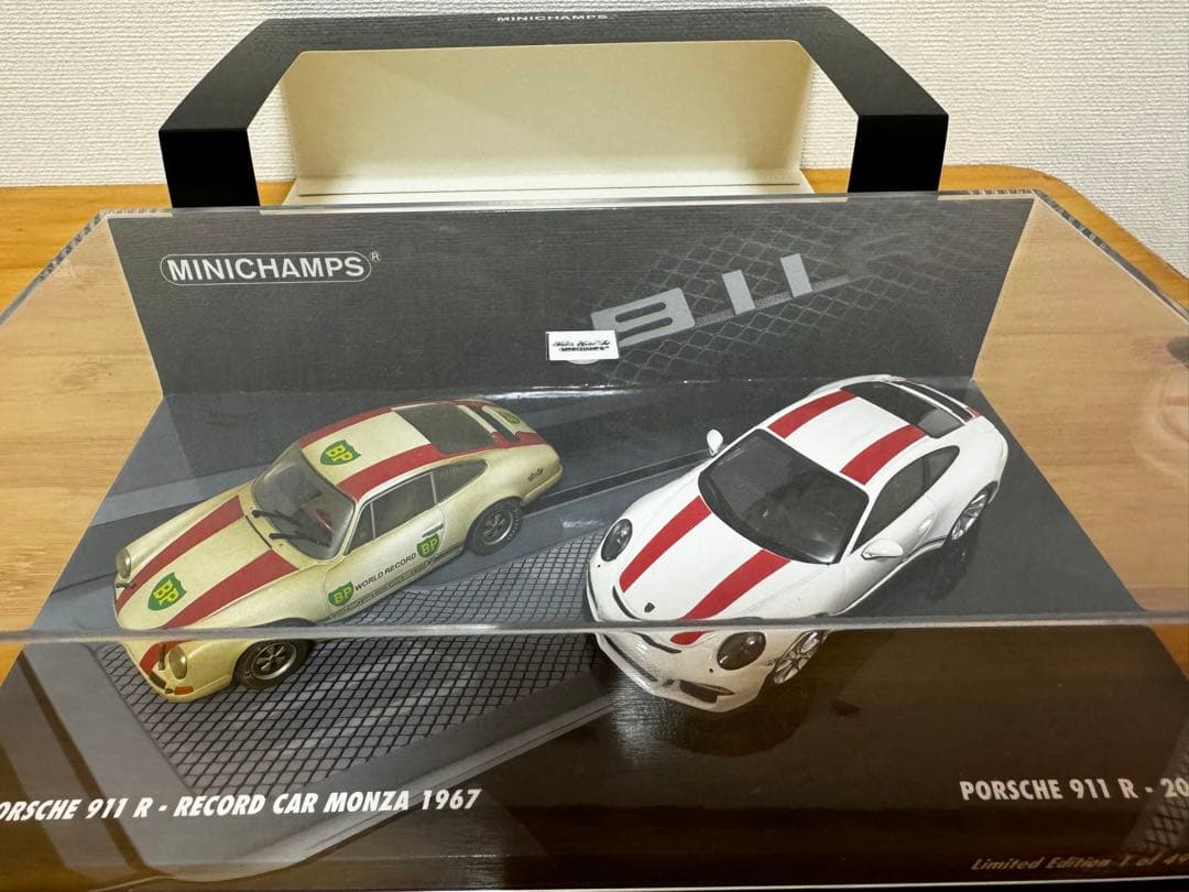 【MINICHAMPS】限定499台 Porsche911R 2016/1967