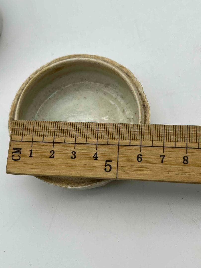 北宋時代　青白磁貼花牡丹花卉文合子 一対　二個　香盒　香合　茶道具(A-82)