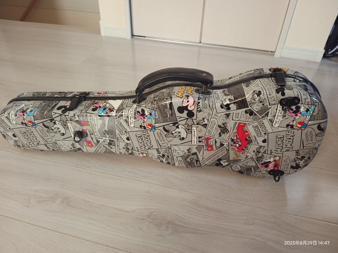 SUZUKI バイオリンとデザインケース付き詳しくは写真ご覧ください