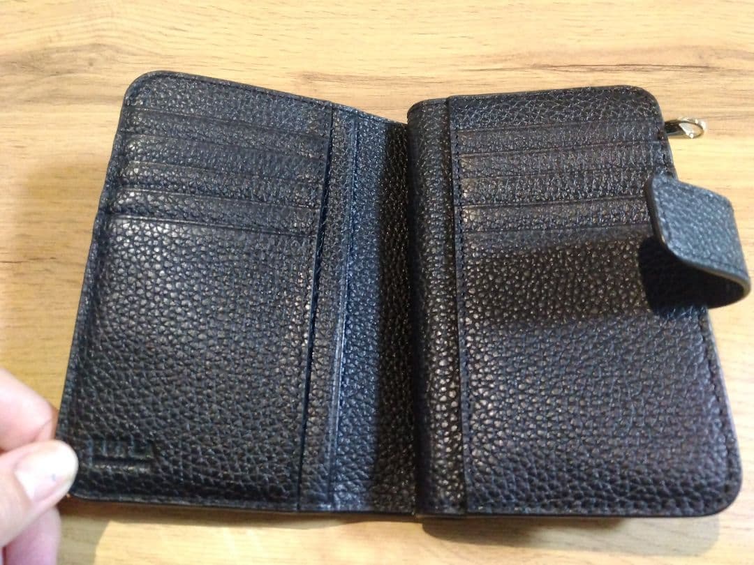 FURLA ブラック 二つ折り財布