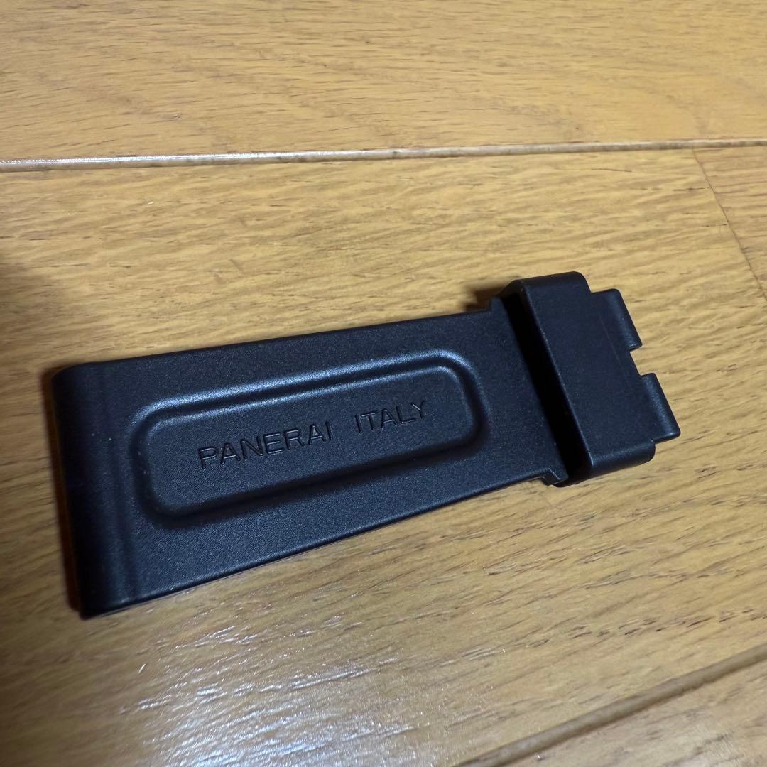 【未使用】パネライ 純正時計ベルト ラバーベルト