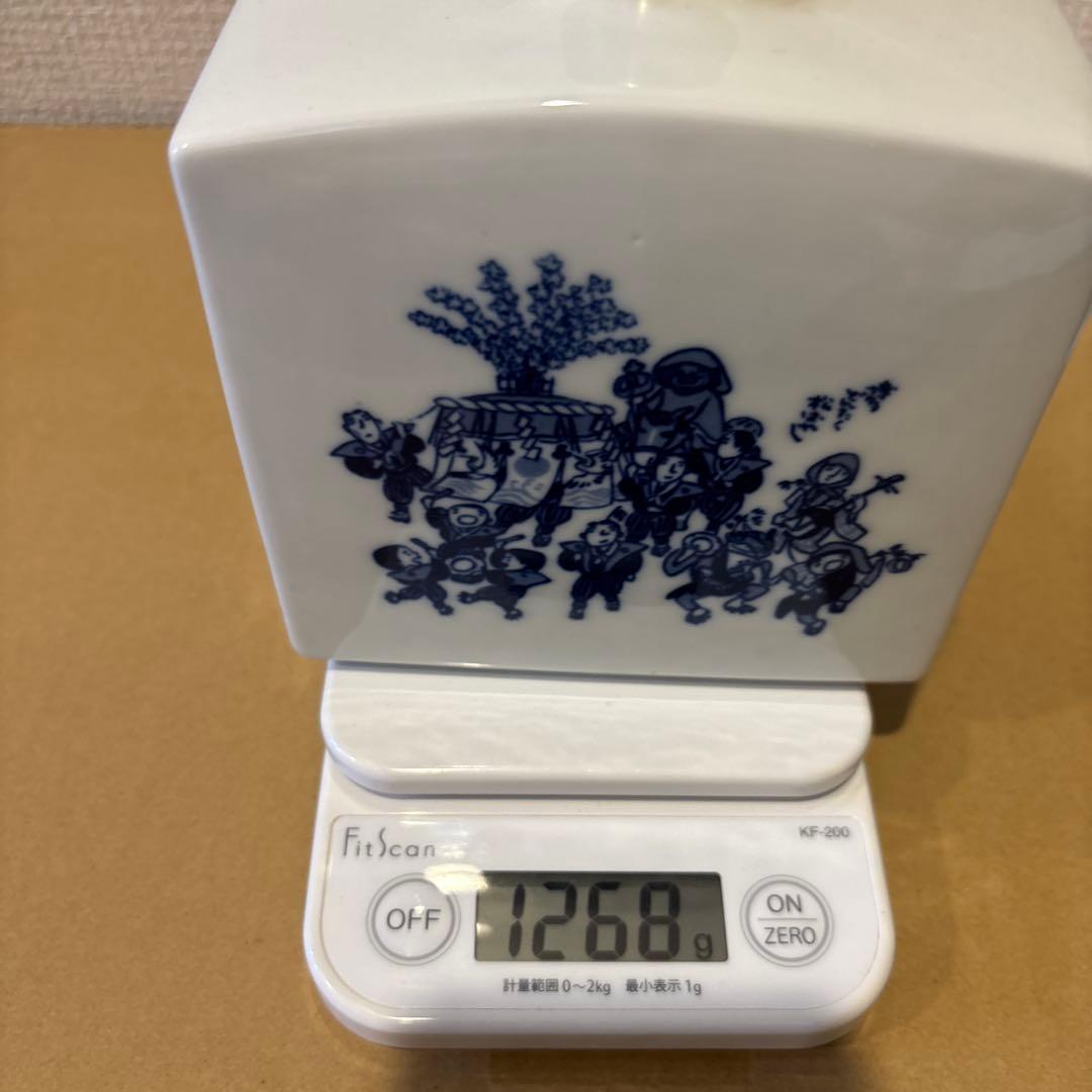 サントリーウイスキーローヤル　福岡‘82博記念ボトル　未開封　古酒　有田焼　陶器