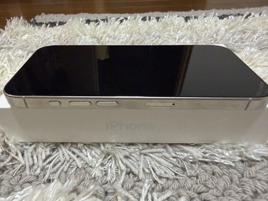 iPhone 15 Pro 256GB SIMフリー　Apple