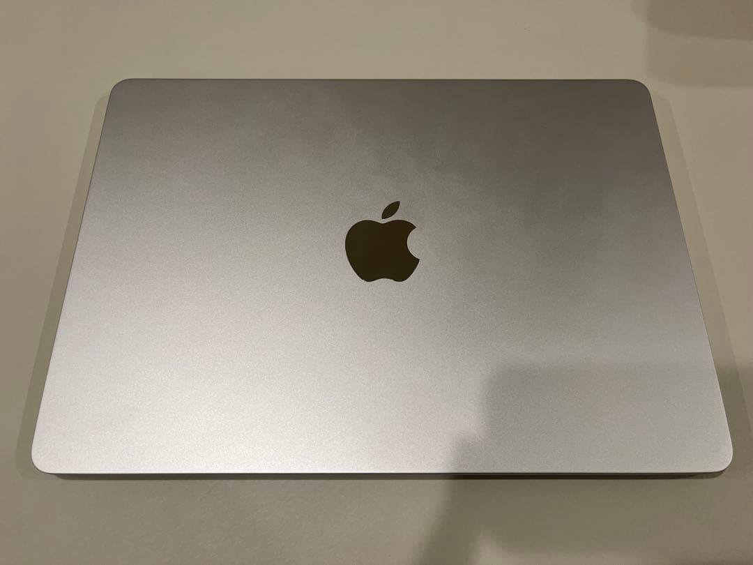 Apple MacBook air M3 8G 256Gシルバー