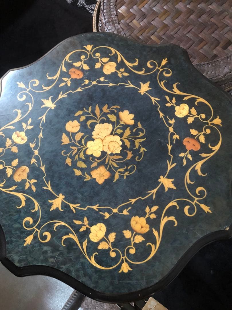 高級♦️象嵌 イタリア ヴィンテージ テーブル♦️トライポッドレッグ♦️花柄♦️送料込