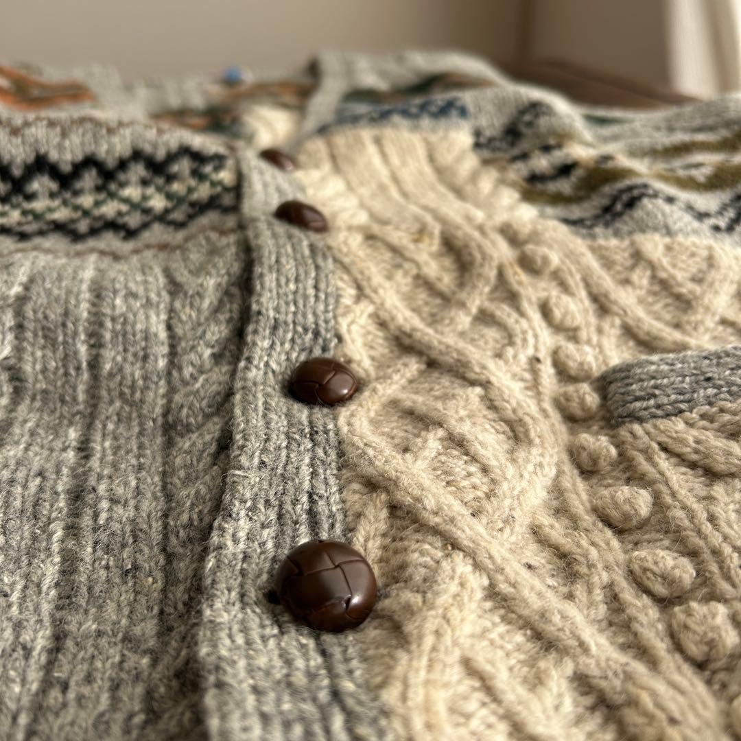 Papas 男性用ハンドニットのベスト　絹混ウール　革のクルミボタン使用