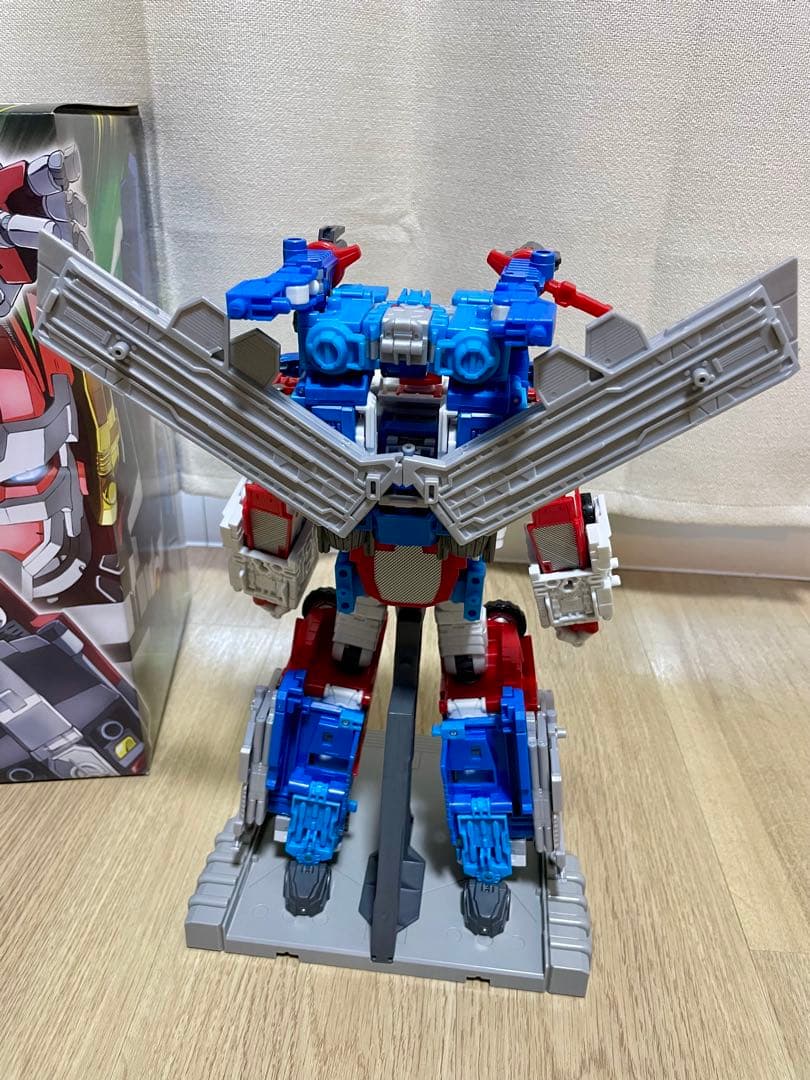 ゴッドファイヤーコンボイ　クラウドファンディング