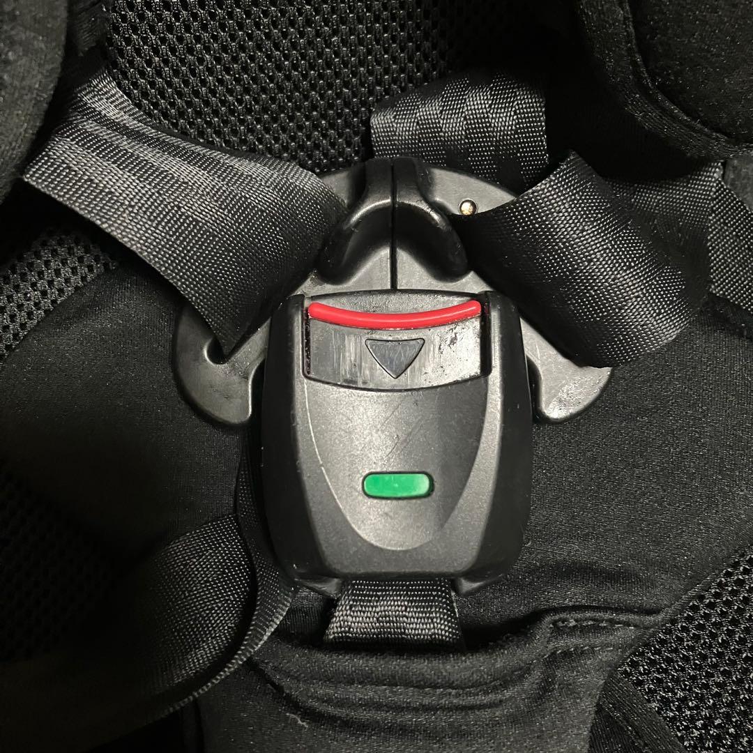 Combi コンビ　クルムーヴ　ISOFIX チャイルドシート