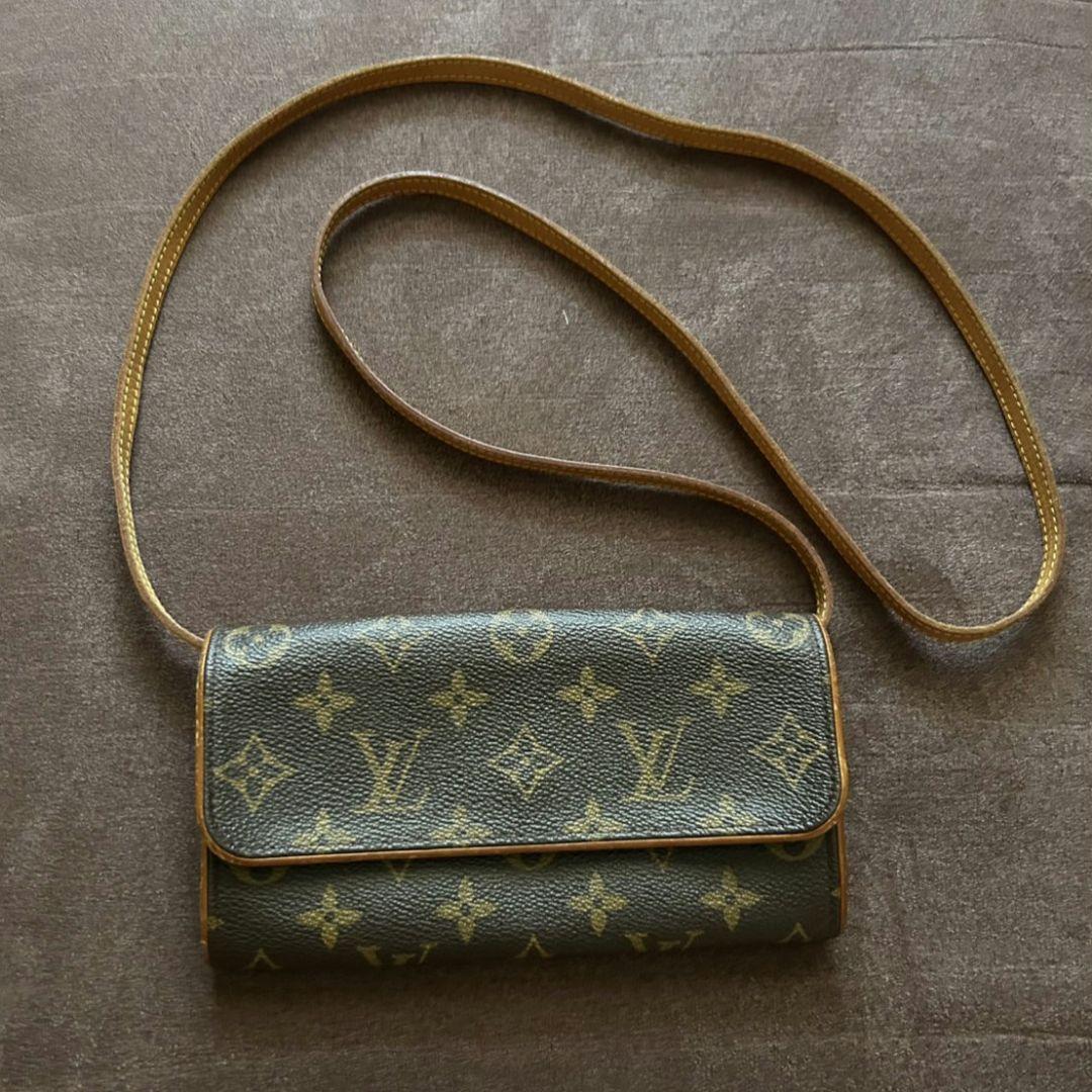 Louis Vuitton モノグラム　ポシェットツイン