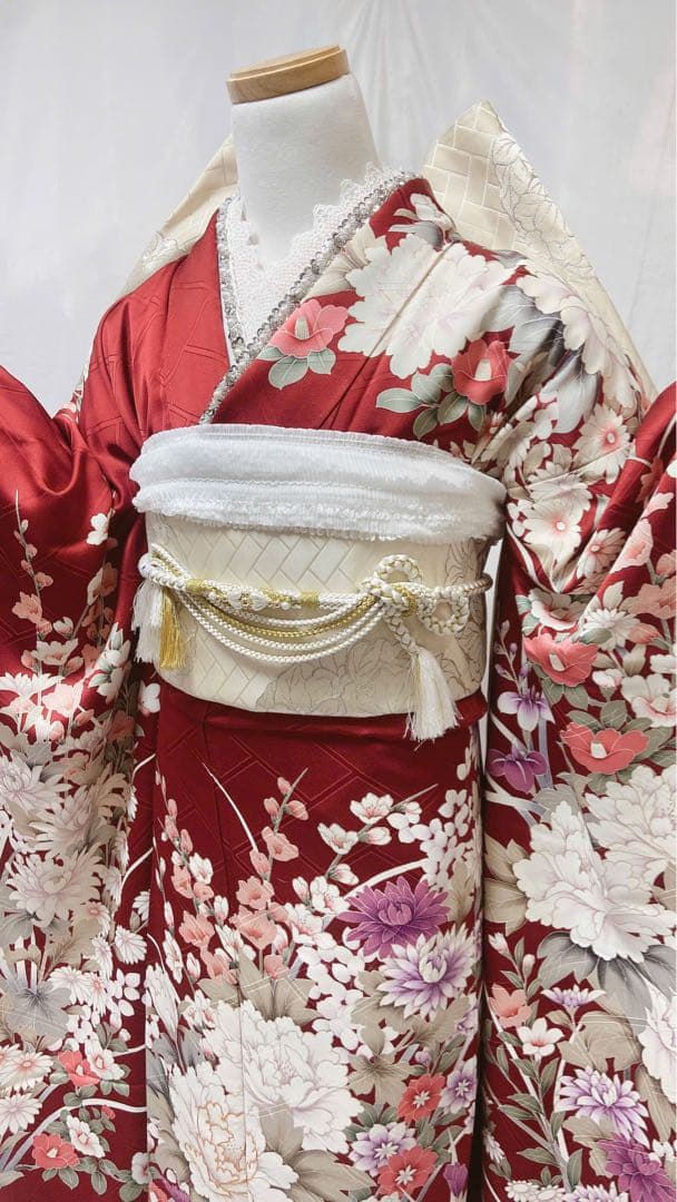 赤い花柄の振袖 振袖 成人式　振袖7点セット　振袖フルセット