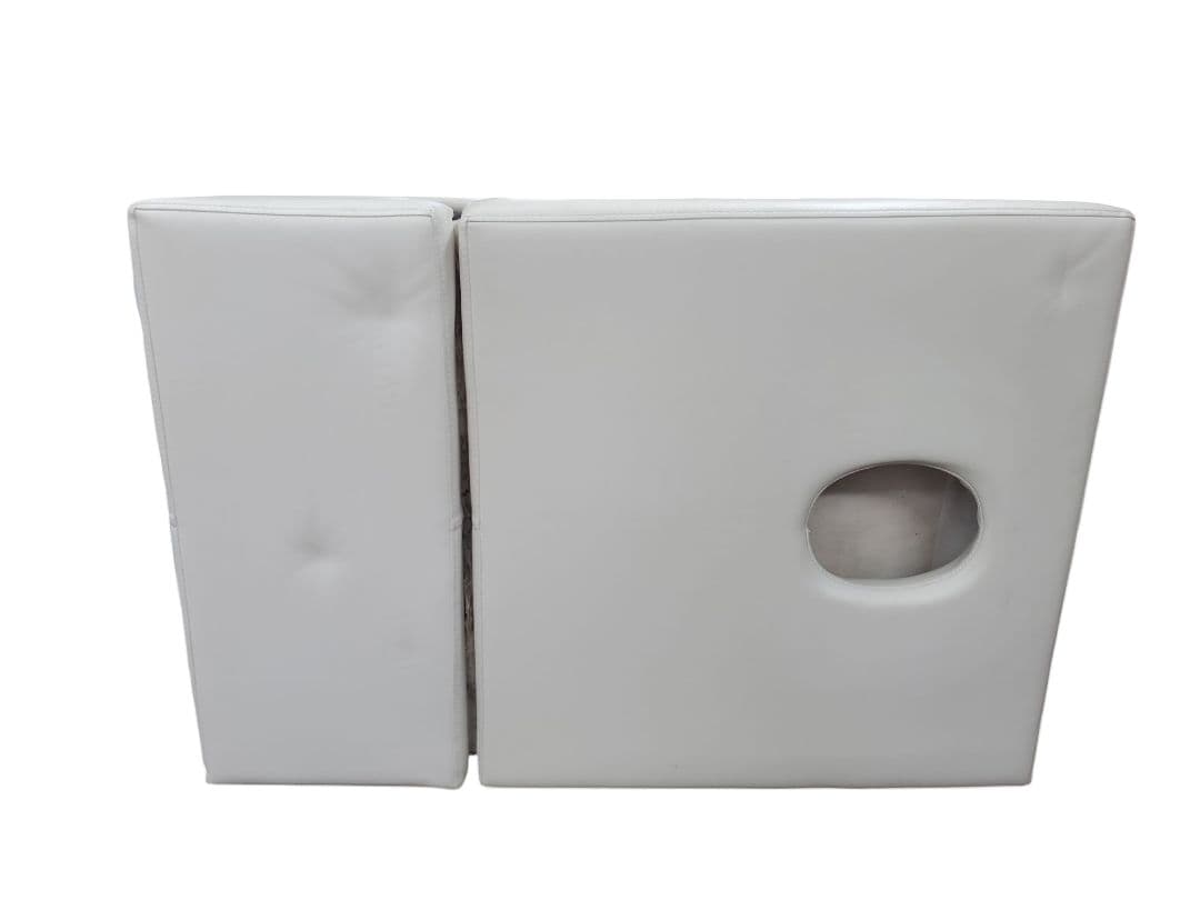 折りたたみ施術ベッド　ホワイト　整骨院整体　エステ　マッサージ　施術台