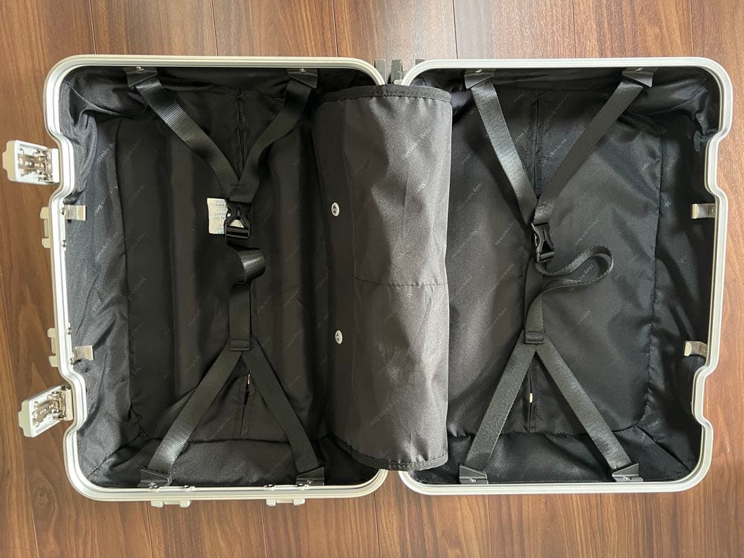 【のり】メルセデス・ベンツ 32L 機内持ち込み 4輪 TSAロック