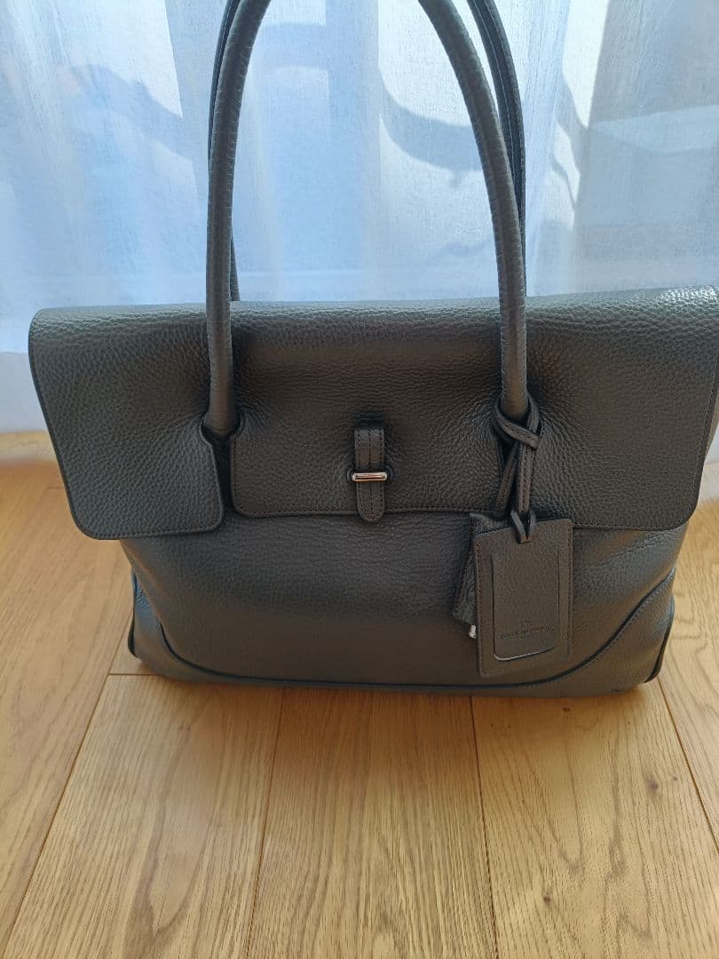 ペッレモルビダ シボ革 レザートートバッグ