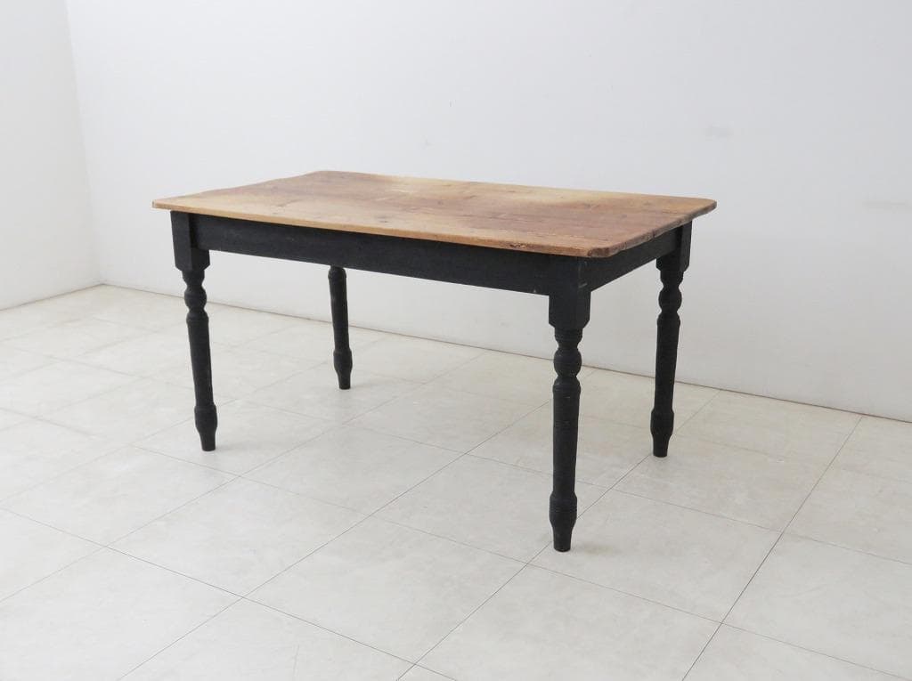 きつねっ子様 ヴィンテージ パイン材ダイニングテーブル シャビー検イギリスフラン