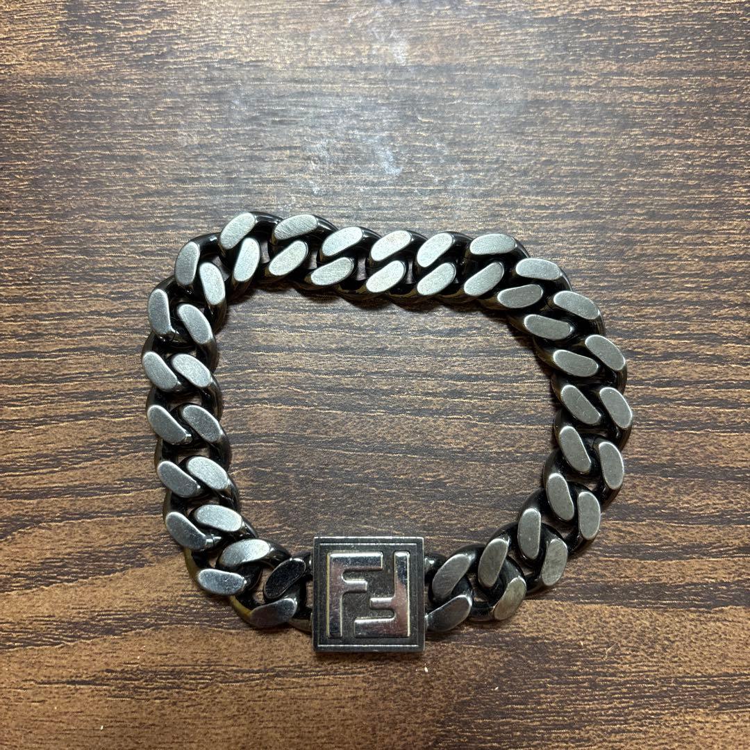FENDI シルバー チェーンブレスレット