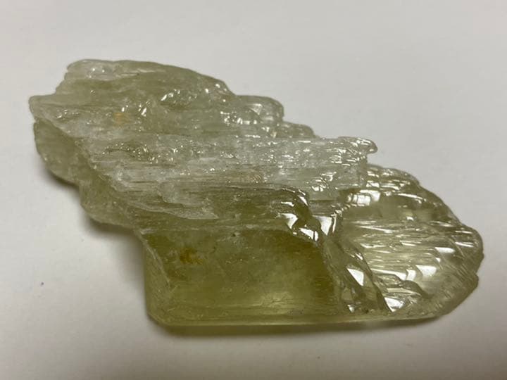 クンツァイト　81g