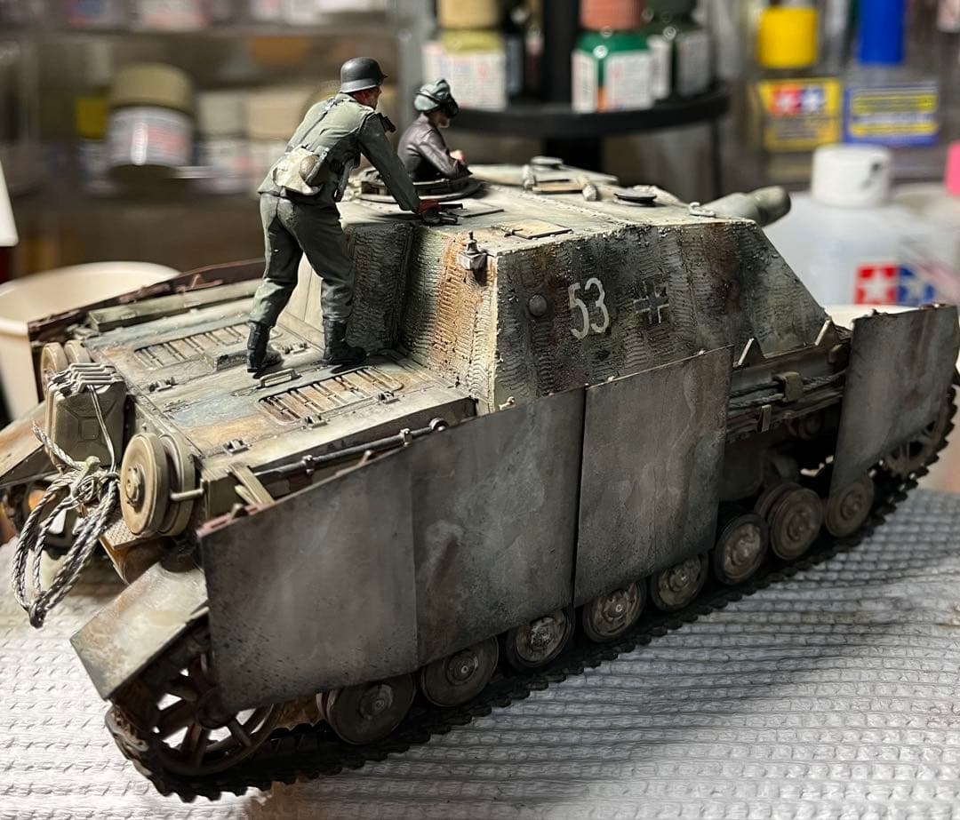 1/35 ドイツブルムベア後期型。ツインメリット加工。ウェザリング。搭乗員2体。