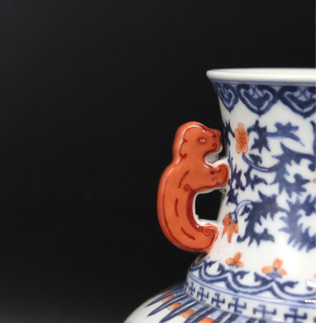 中国　染付ハン紅花卉紋雙耳瓶　大清乾隆年製銘　送料込み0907