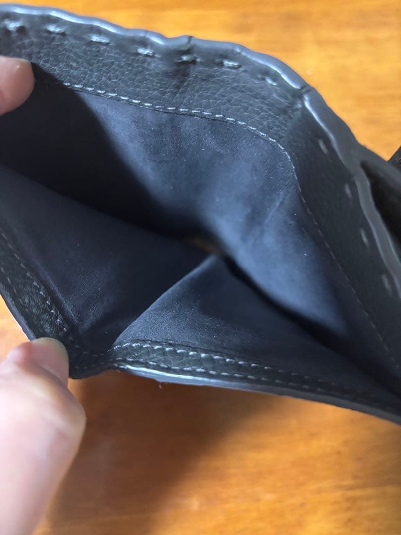 FENDI セレリア　ピーカブー　二つ折ウォレット