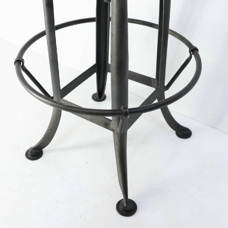 インダストリアル 昇降式 古木シート ハイスツール アイアン脚 足置きあり 2