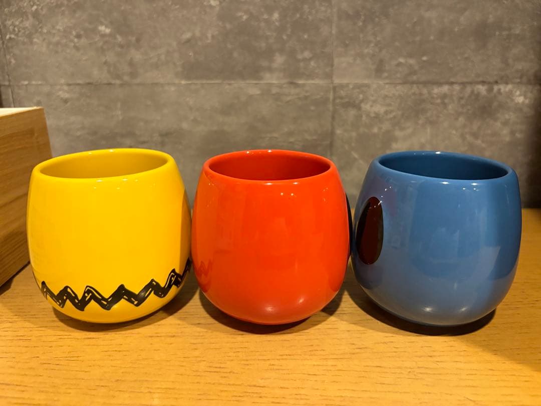 【新品　稀少】USJ 限定品 スヌーピー　オラフ 湯呑み コップ