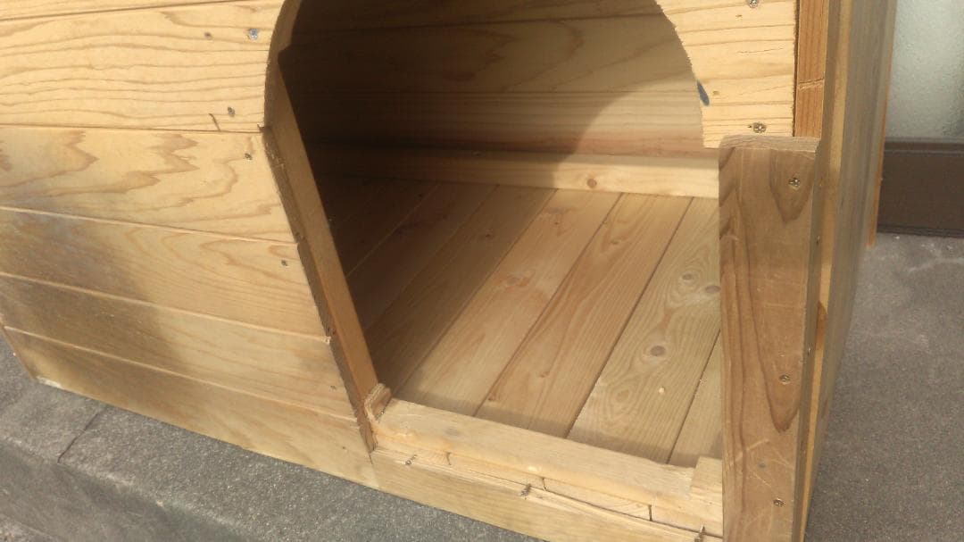 犬小屋　手作り　ヒノキ使用　愛犬が一度も入りません　上部フタ取り外し可　埼玉引取