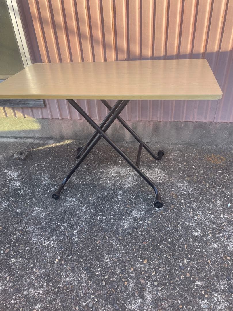 ニトリ　リフトテーブル　昇降テーブル