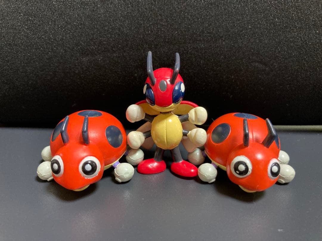 ポケモン　モンコレ　レディバ×２　レディアン