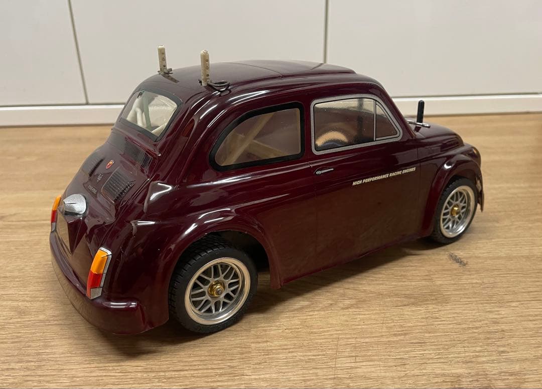 タミヤM01シャーシ電動FFラジコン　フィアットアバルトボディー