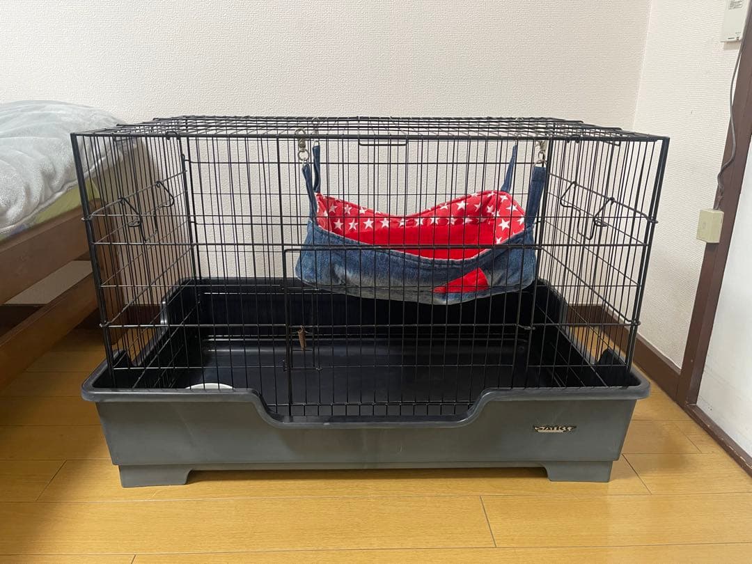 フェレット用ケージ（SANKO）ハンモック＆餌入れ付き・中古