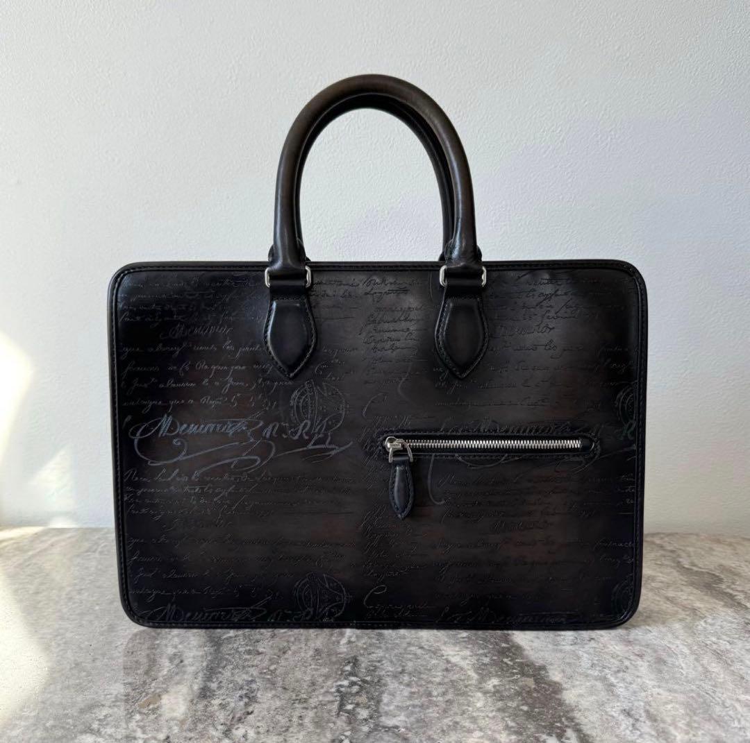最新 定価62.1万 ベルルッティ アンジュール スクリットレザーブリーフケース