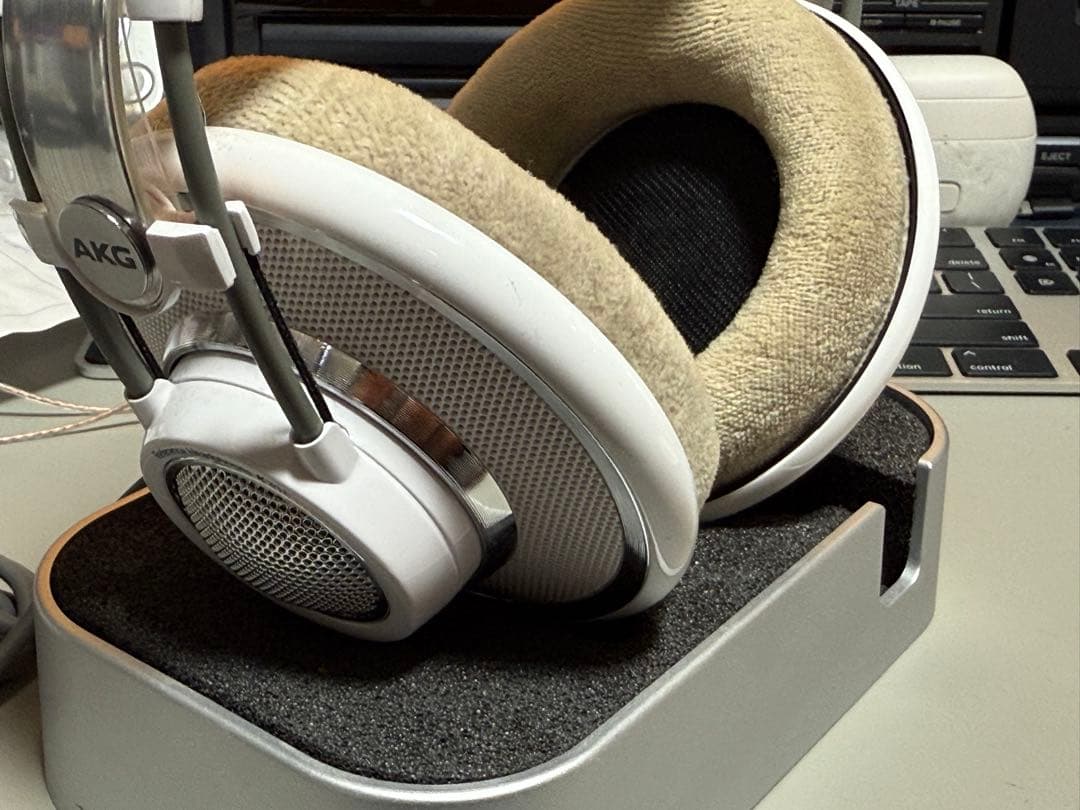 AKG K701-Y3 ヘッドホン