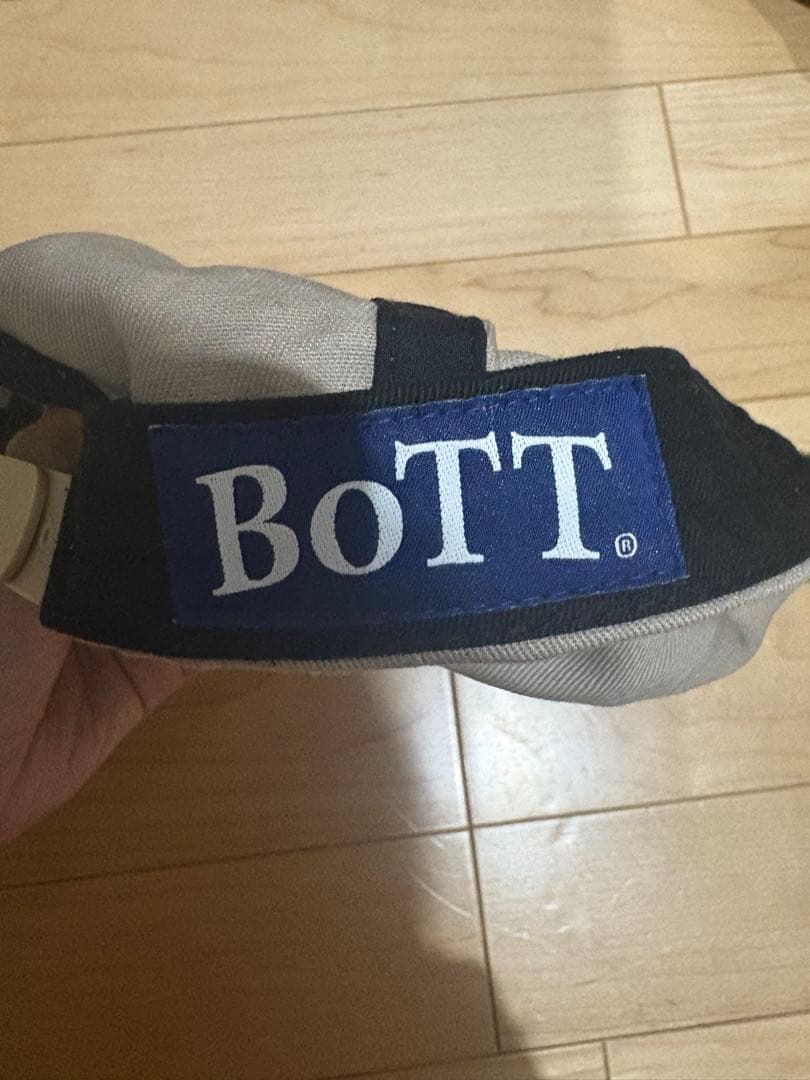 bott capキャップ　カーキ　ベージュ